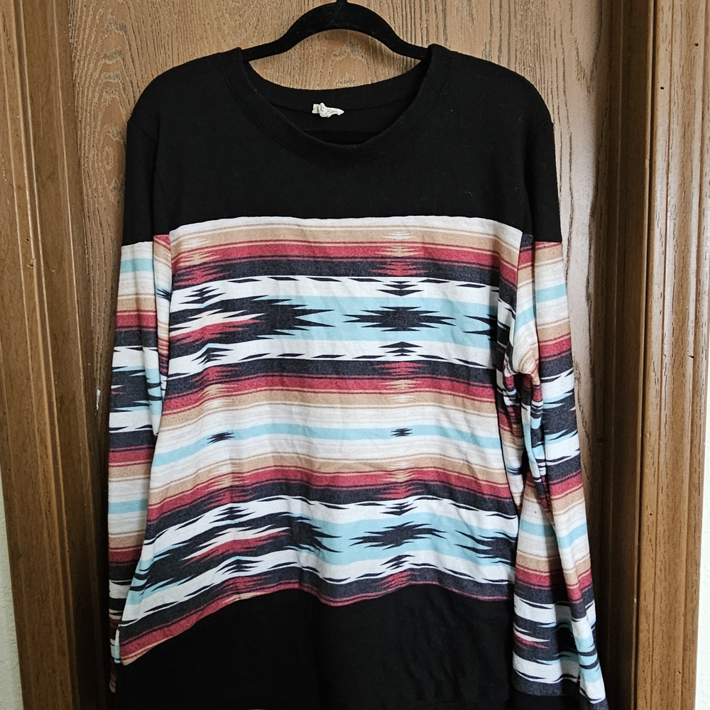 Avery Black Multicolor Aztec Sweatshirt XL